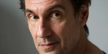 Fabrizio Gifuni lascia "in un clima avvilente" PrimaVera al Garibaldi