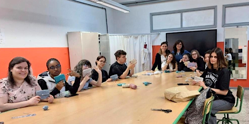 Lucera. L'arte dell'uncinetto nel corso di moda del Convitto Bonghi