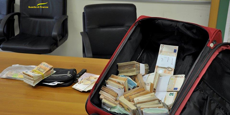 GdF San Severo: usura ed estorsione, 1 arresto a Torremaggiore, perquisizioni in corso