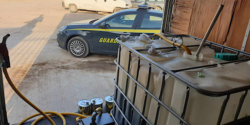 Cerignola. GdF scopre distributore di gasolio agricolo clandestino