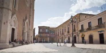Federico II in una web app per la visita interattiva di Lucera e i Monti Dauni