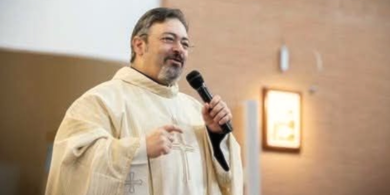 Ci ha lasciato Don Ciro Miele, il prete sorridente e guerriero