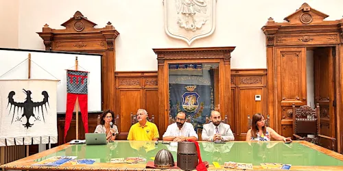 Presentata la Settimana Medioevale 2025 Lucera. Sergio Muniz è Carlo II d'Angiò