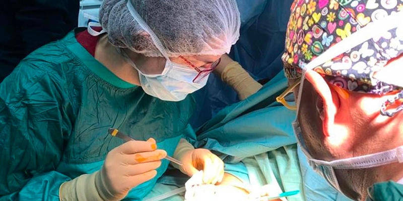 Al Policlinico di Foggia delicato intervento chirurgico multidisciplinare su giovane aggredita da un cane